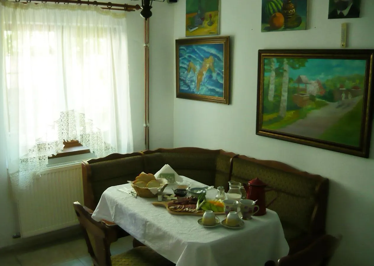 Pansiyon Paintings Mario Daire Bükreş